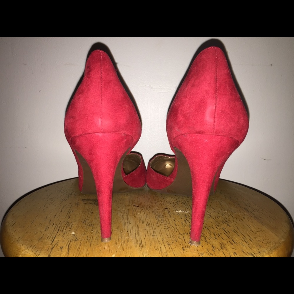 Pumps - Picture 2 of 4